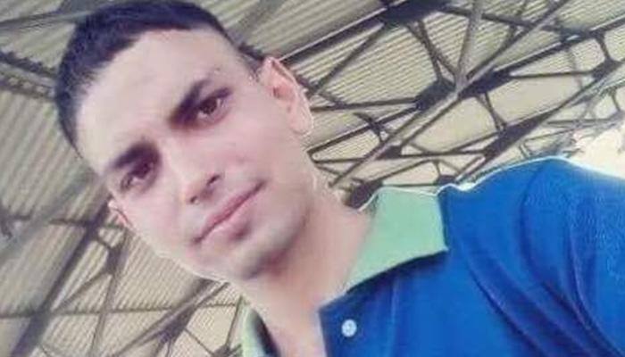 SHOCKING! Stone-pelters didn't even spare funeral procession of Army officer killed by terrorists in Kashmir