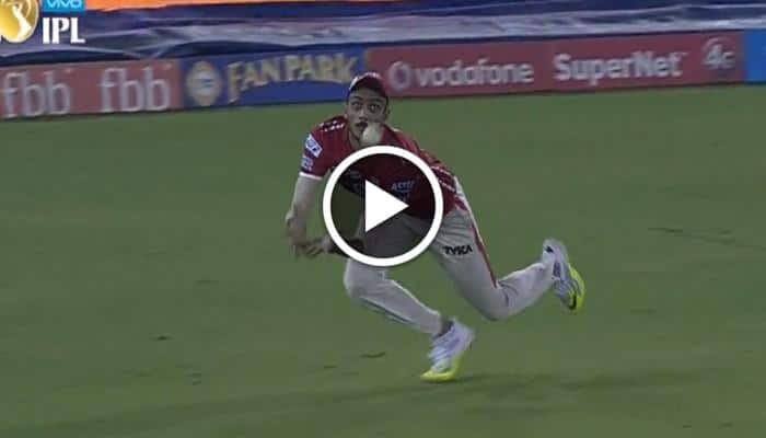 WATCH: Axar Patel takes mind-blowing catch to dismiss Robin Uthappa during KXIP vs KKR match at Mohali