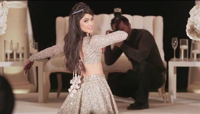 With over 1 million views, this New York-based Indian bride&#039;s Bollywood dance performance is killing the Internet