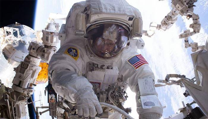 ISS astronauts Peggy Whitson and Jack Fischer to conduct 200th spacewalk outside space station on Friday!