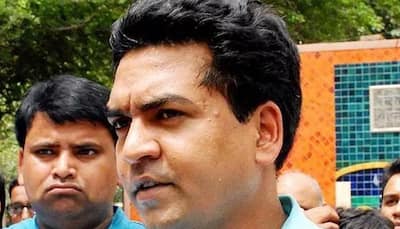 BJP unveils the truth behind Manoj Tiwari-Kapil Mishra's viral picture