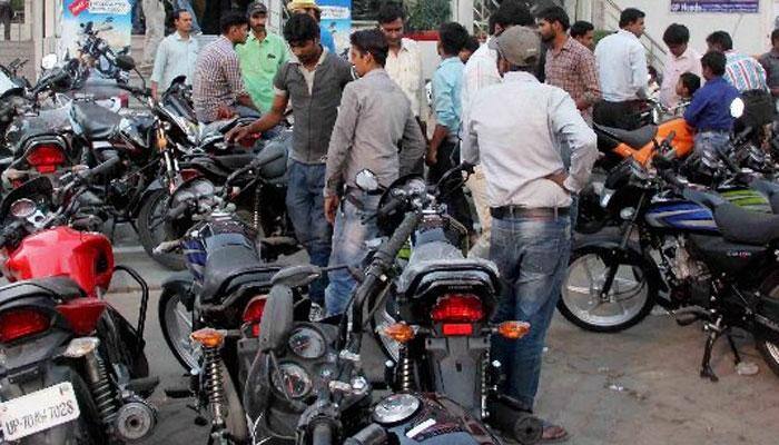 Delhi govt orders registration of BS-III two-wheelers