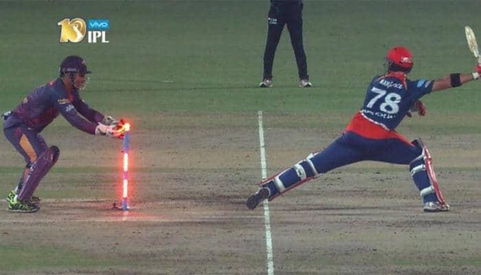 WATCH: Relentless MS Dhoni floors Delhi with lightning quick stumping