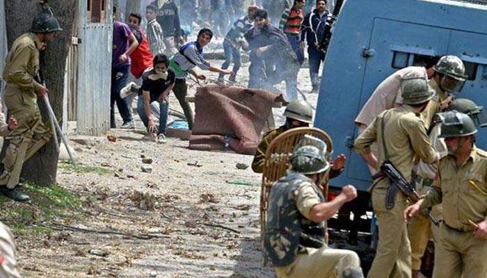 NIA quizzes separatist leaders after associate 'confesses' to receiving Pak, LeT funds for Kashmir unrest