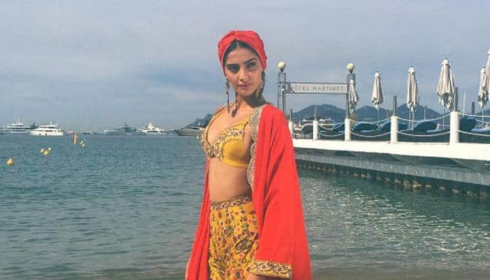 Sonam Kapoor&#039;s Cannes Day-2 look is all about bringing Jasmine to life: Check out the pics!