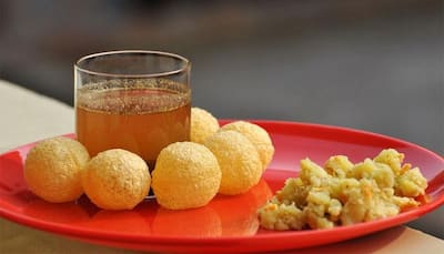 Jio effect: Gujarat vendor charms pani puri lovers, offers unlimited golgappas for Rs 100