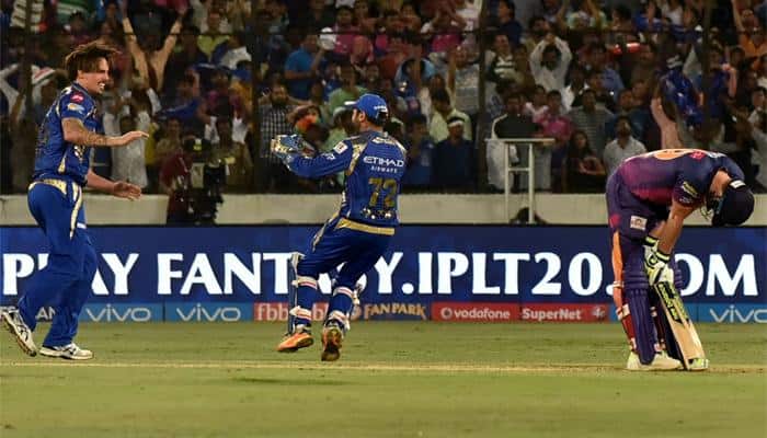 WATCH: The last Mitchell Johnson over that sealed MI&#039;s IPL 2017 final fate against RPS