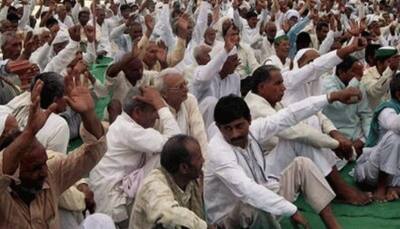 Shiv Sena slams Maharashtra government over farmers' stir