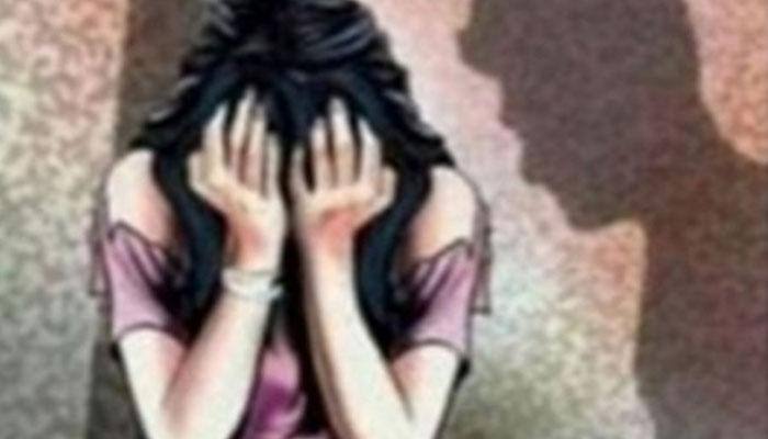 Minor gangraped in Karnataka, accused absconding