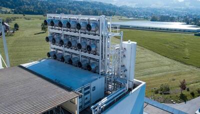 A world first - This giant machine sucks CO2 directly from air