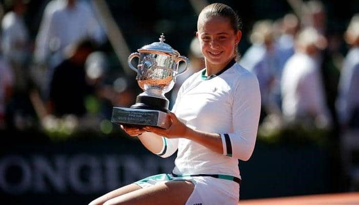 French Open 2017: Jelena Ostapenko beats Simona Halep to win her maiden Grand Slam title