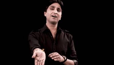 Kumar Vishwas hits out at AAP's 'palace politics' after posters call him 'traitor' 
