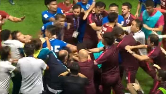 WATCH: Former Chelsea midfielder Oscar sparks mass brawl during Chinese Super League clash