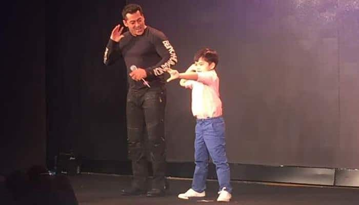 Tubelight: Salman Khan, little Matin Rey Tangu dancing to &#039;Radio&#039; is the coolest thing you will WATCH today