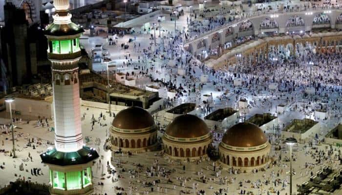 Saudi Arabia foils suicide attack on Mecca&#039;s Grand Mosque; bomber blows himself up