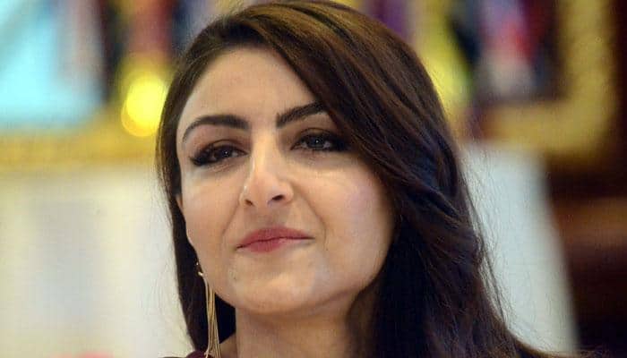 Soha Ali Khan goes completely traditional, looks absolutely gorgeous – SEE PIC