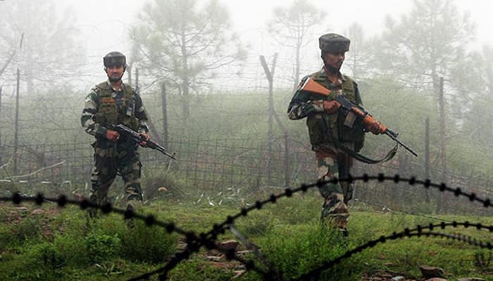 J&amp;K: Pakistan violates ceasefire along LoC in Bhimber Gali; Army retaliates strongly