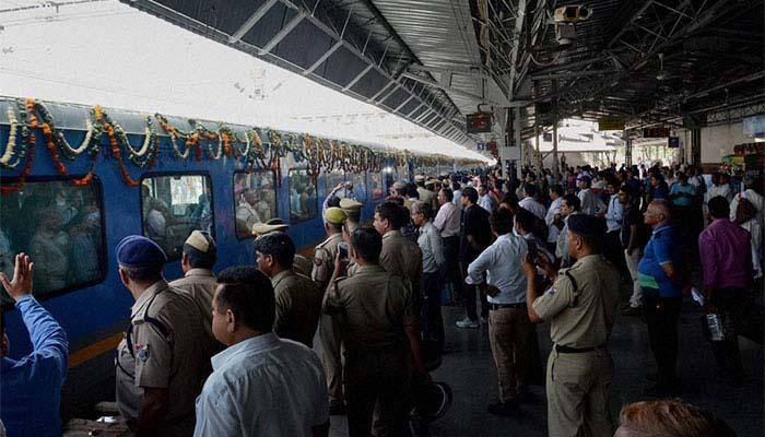 360-day advance rail booking period for foreigners