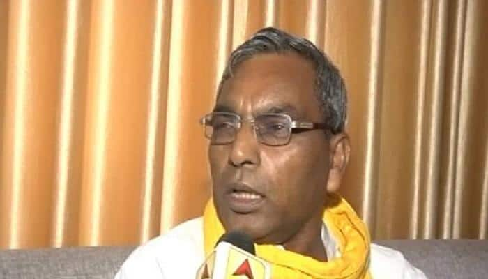 UP minister threatens to resign if DM not transferred