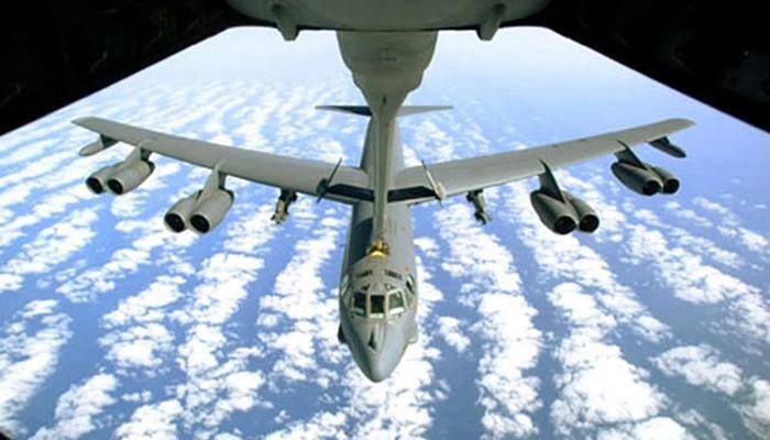 US warplanes fly over disputed South China Sea