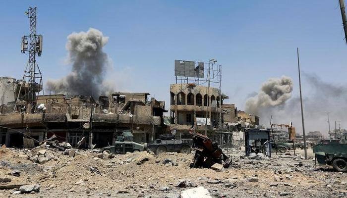 Iraq PM Haider al-Abadi declares victory over Islamic State in 'liberated' Mosul