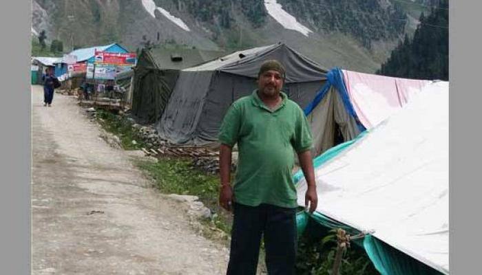 Meet Salim Sheikh, Gujarat bus driver who risked his life to save Amarnath yatris; to be nominated for bravery award