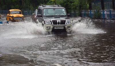 Heavy monsoon showers leave Kolkata roads waterlogged