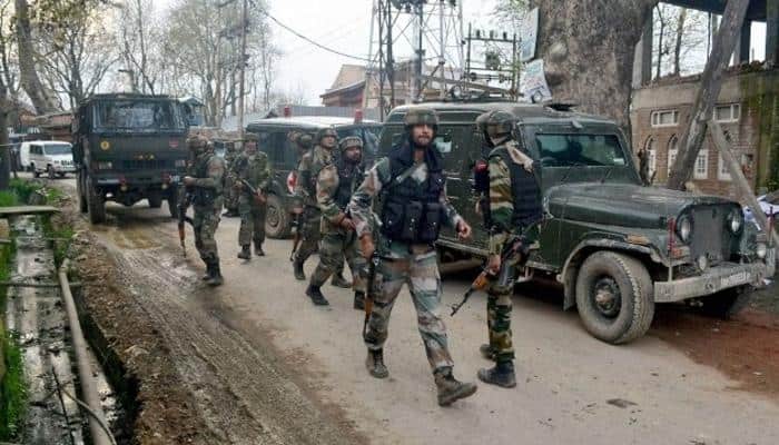 Encounter breaks out in Budgam&#039;s Redwora area in central Kashmir; 2-3 terrorist believed to be trapped