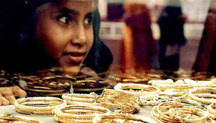 Gold price rises by Rs 190 to Rs 29,050 per 10 grams