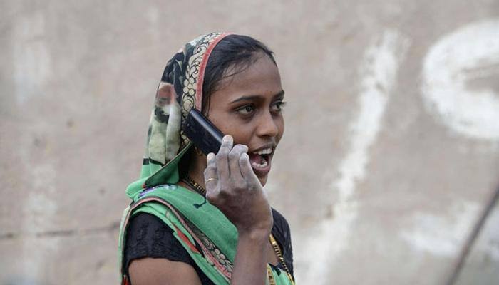 Operators say rural telecom to suffer at nil IUC, Jio differs