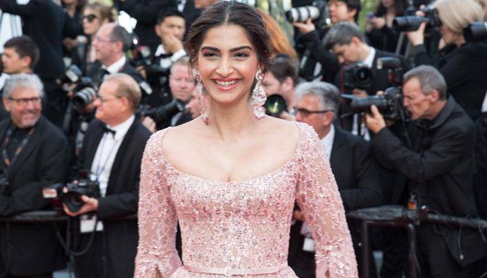 Sonam Kapoor defines nepotism, gets trolled on Twitter