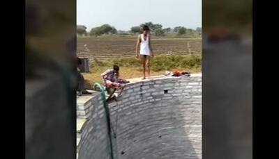 Dangerous swimming! These boys perform daredevil dives - This video has over 46 lakh views: Watch 