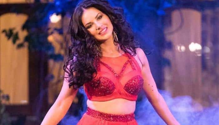 Baadshaho: Sunny Leone reveals her first look from &#039;Piya More&#039; song! - See pic