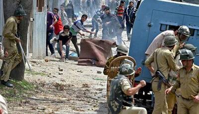 Stone pelting incidents down to 424 in 2017 from 1,590 in 2016 in Kashmir Valley: CRPF DG