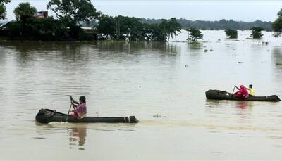 Bengal flood situation improves further, toll mounts to 34