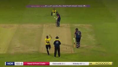 WATCH: 13 needed from 5 balls! Northamptonshire, Birmingham play out an absolute thriller