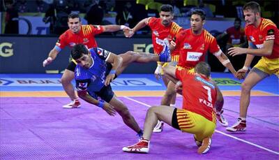 Pro Kabaddi League 2017, Day 5: Haryana Steelers, Gujarat Fortunegiants play out tie; Bengal Warriors hand Telegu Titans fourth defeat on trot