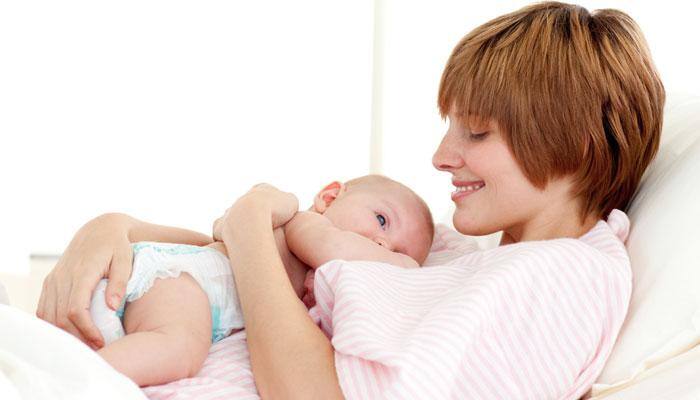 World Breastfeeding Week 2017: Nursing mothers should avoid these foods!