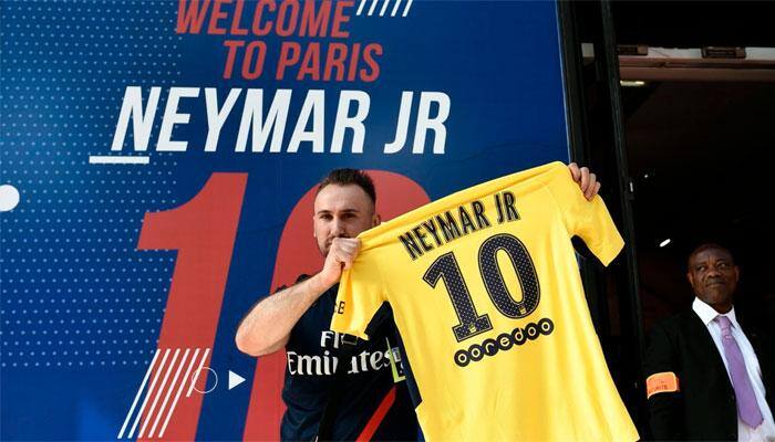 Twitter reacts to Neymar&#039;s move from Barcelona to Paris Saint-Germain