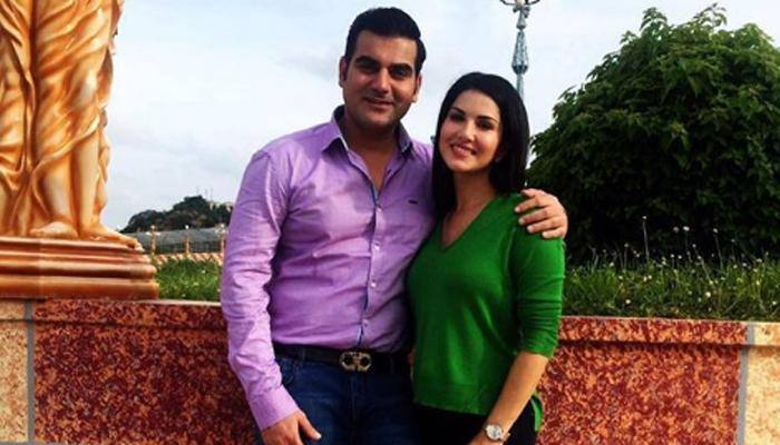  Arbaaz Khan unveils motion poster of Sunny Leone starrer 'Tera Intezaar' – Watch