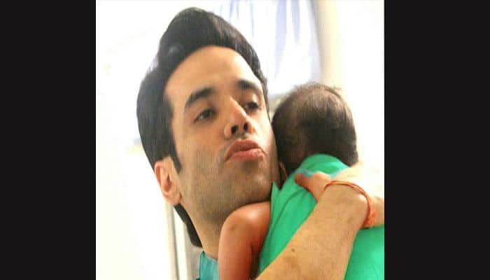 Laksshya doesn&#039;t have too much separation anxiety: Tusshar Kapoor