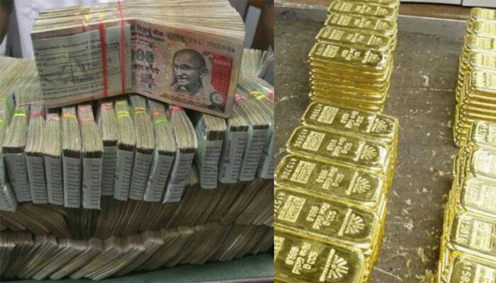 Bangalore: Man offers Rs 88 lakh, pots of gold to goddess &#039;Varalakshmi&#039;, lands in trouble