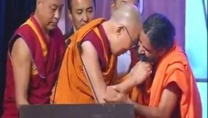 Dalai Lama-Baba Ramdev bonhomie: Smiles, jokes....and beard yanking!