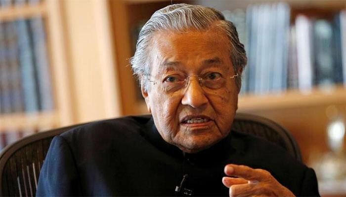 Malaysia ruling party leaders denounce violence at Mahathir forum