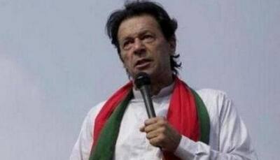  Pakistan Tehreek-e-Insaf chairman Imran Khan warns of massive protests if Article 62 amended
