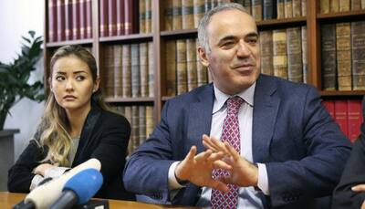 Garry Kasparov suffers first loss in comeback event