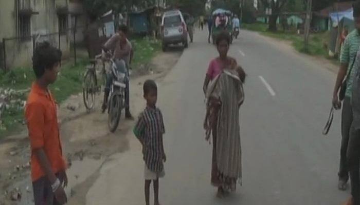 Jharkhand: 3-year-old dies in mother&#039;s arms after hospital refuses ambulance