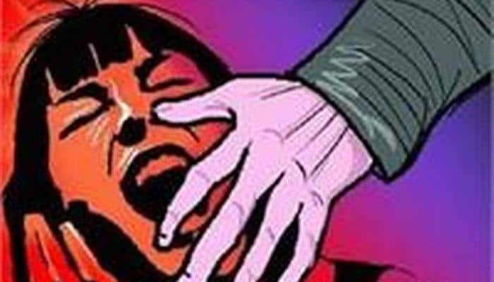 Uttar Pradesh: Police constable sexually harasses teenage girl, arrested