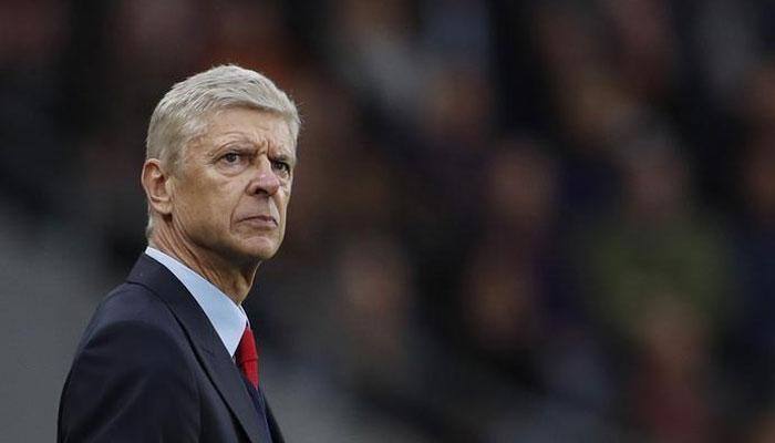 Arsenal coach Arsene Wenger blames referees for loss to Stoke City