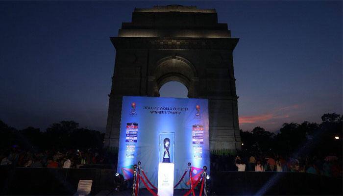 FIFA U-17 World Cup: 2.5 lakh fans turn up at India Gate to catch glimpse of trophy